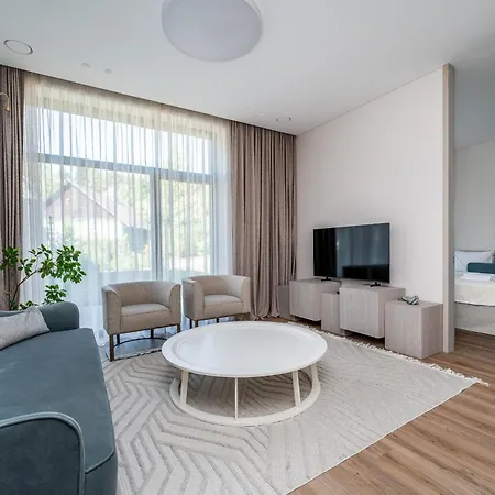 Calm Retreat With Parking By Reside Baltic ヴィリニュス