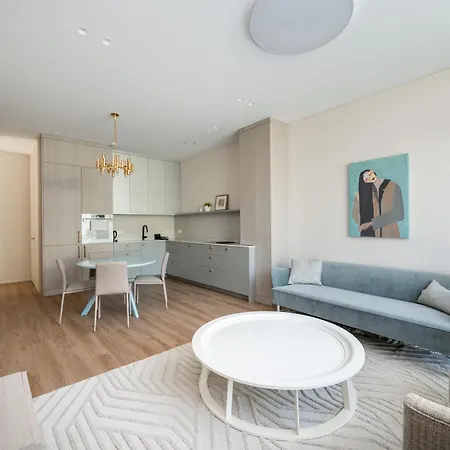 Calm Retreat With Parking By Reside Baltic ヴィリニュス