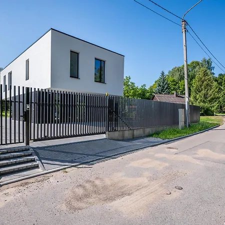 Calm Retreat With Parking By Reside Baltic *